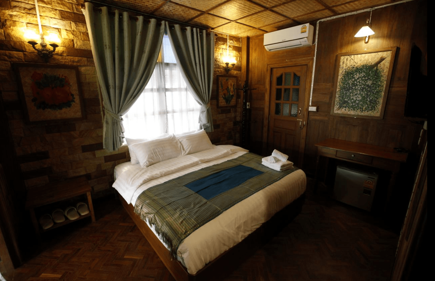 Baanthep Antique Homestay