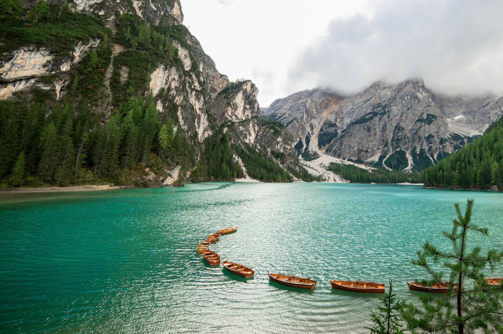 Les plus beaux lacs des Dolomites 