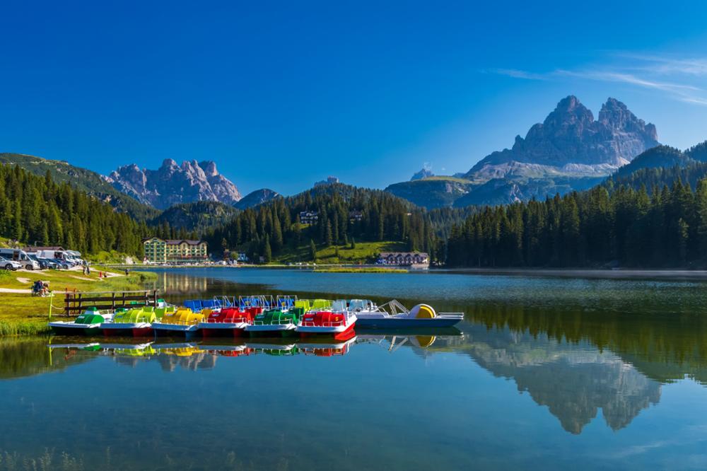 Les plus beaux lacs des Dolomites 