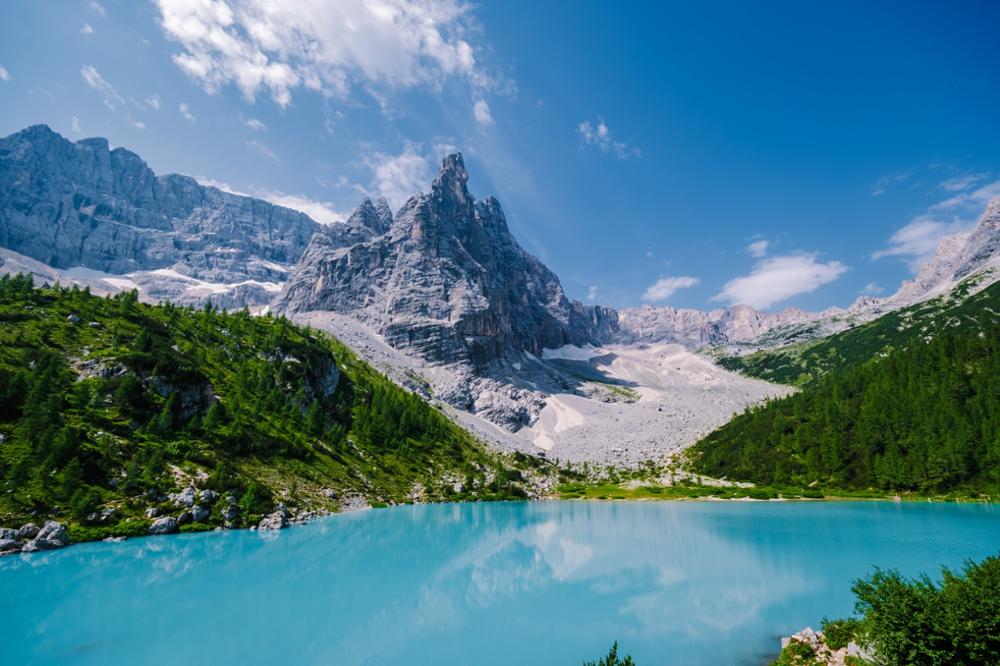 Les plus beaux lacs des Dolomites 